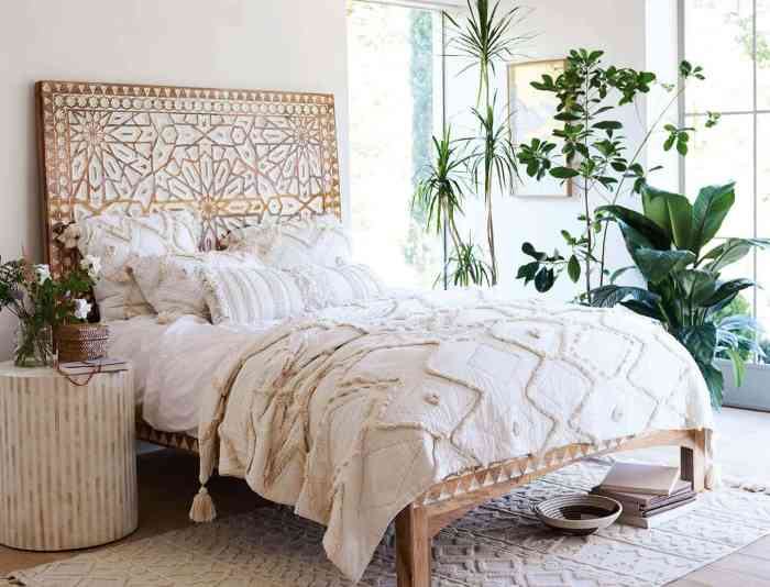 How to decorate a bedroom with plants