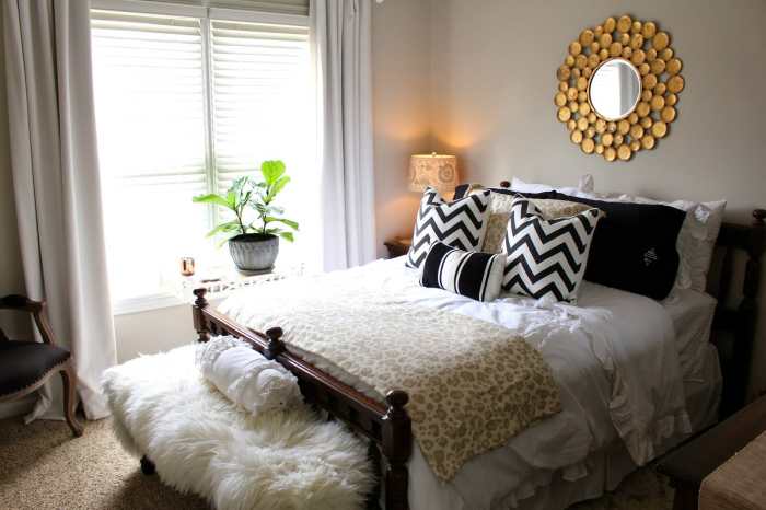 How to decorate cozy guest bedroom